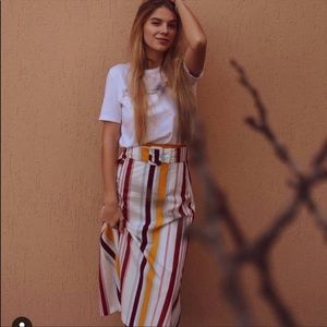 Zara midi skirt bloggers favorite